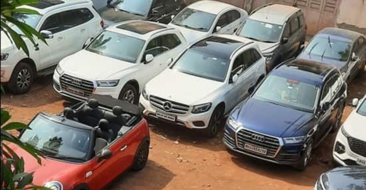 लोन घोटाले में मुंबई पुलिस द्वारा Mercedes-Benz, MINI, Audis SEIZED सहित 19 कारें SEIZED