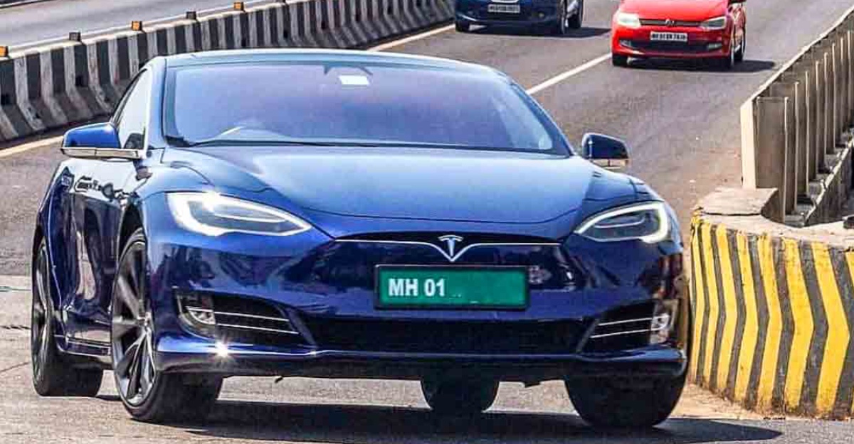 महाराष्ट्र Tesla और आयातित इलेक्ट्रिक वाहनों के लिए कम कर चाहता है; केंद्र को लिख़ा