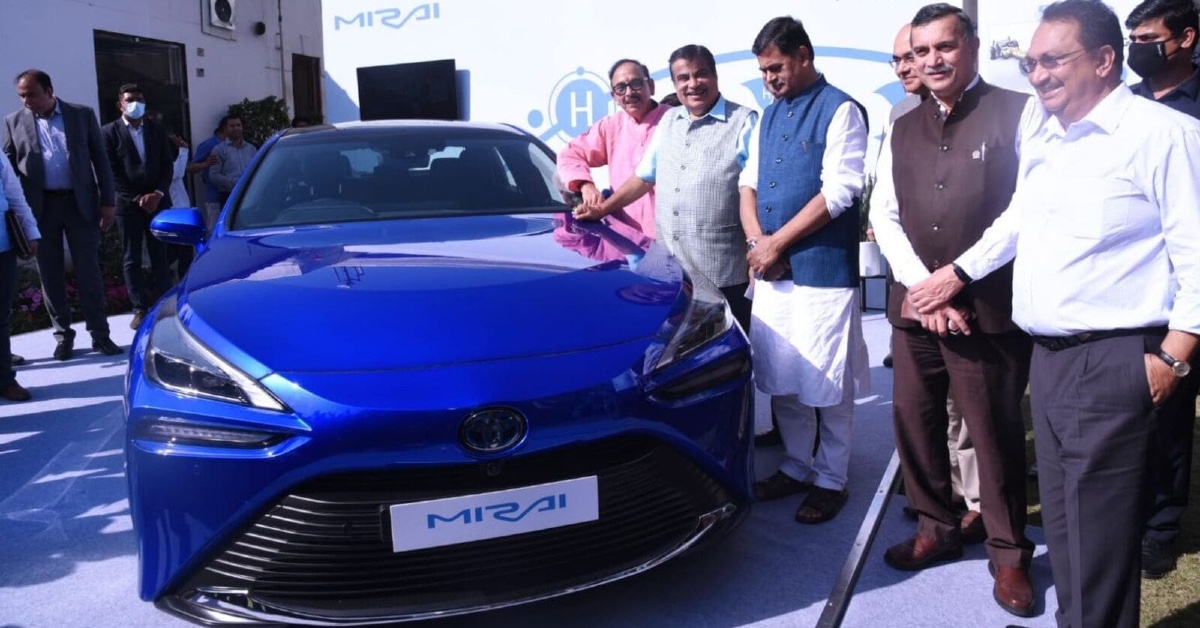 Toyota Mirai FCEV आधिकारिक तौर पर भारत आई; Camry को जल्द फ्लेक्स-फ्यूल इंजन मिलेगा