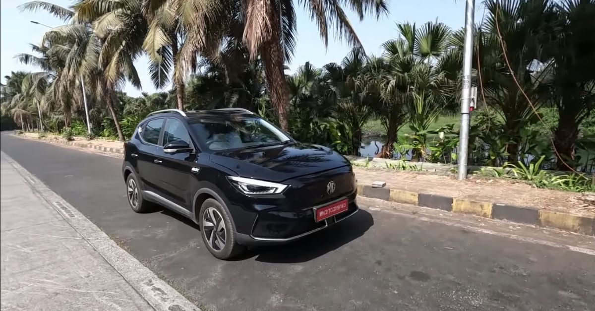 विस्तृत वॉकअराउंड वीडियो में 2022 MG ZS इलेक्ट्रिक SUV