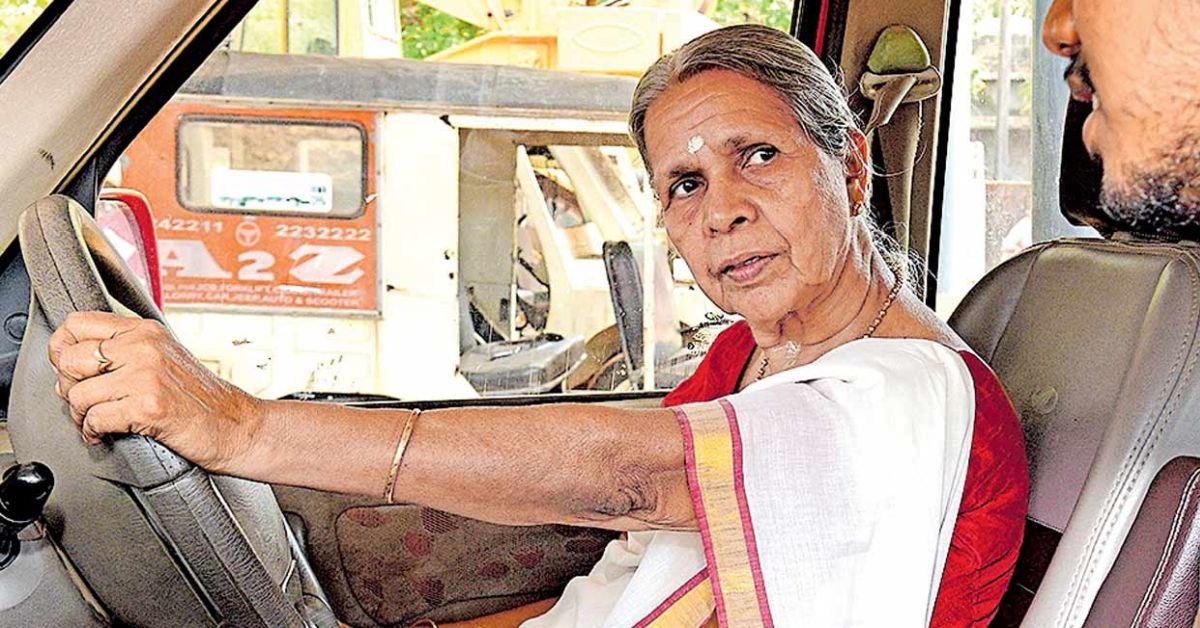 मिलिए 71 साल की भारतीय दादी राधामणि से, जिनके पास 11 तरह के वाहनों का ड्राइविंग लाइसेंस है